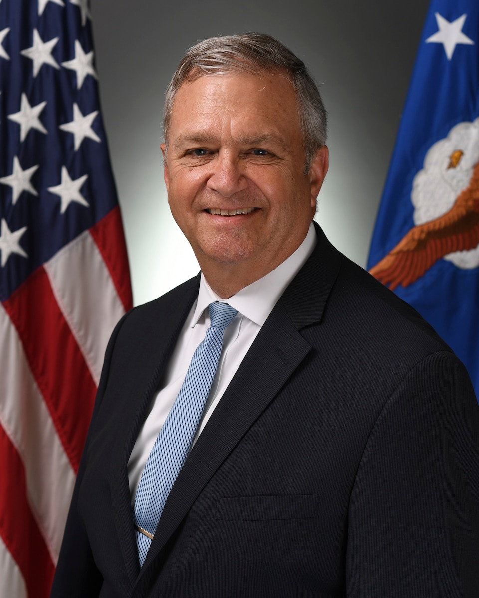 This is the official portrait of Mr. Steven Ruehl, Sr.