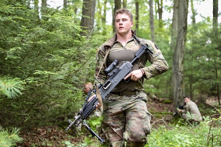 U.S. Soldiers with Charlie Company, 1st Battalion, 109th Infantry Regiment perform combat maneuvers during an exercise at Fort Indiantown Gap, Pennsylvania, July 26, 2025. The Soldiers trained in an intensive 96 hour force-on-force exercise to simulate combat against a capable adversary. (U.S. Army National Guard photo by Staff Sgt. Zachery Jockel)