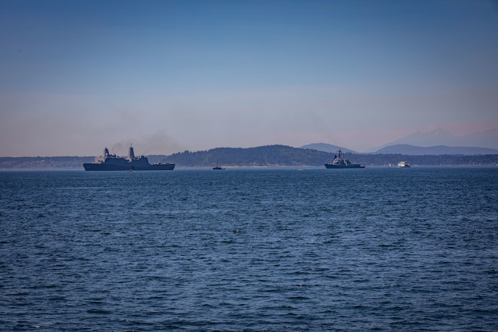 SEATTLE (July 29, 2025) – The amphibious transport dock ship USS Somerset (LPD 25) and the Arleigh Burke-class guided-missile destroyer USS Jack A Lucas (DDG 125) arrives at Seattle Fleet Week 2025. Seattle Fleet Week is a time-honored celebration of the sea services and provides an opportunity for the citizens of Washington to meet Sailors, Marines and Coast Guardsmen, as well as witness firsthand the latest capabilities of today’s maritime services. (U.S. Navy photo by Mass Communication Specialist 1st Class Shane Bryan/Released)