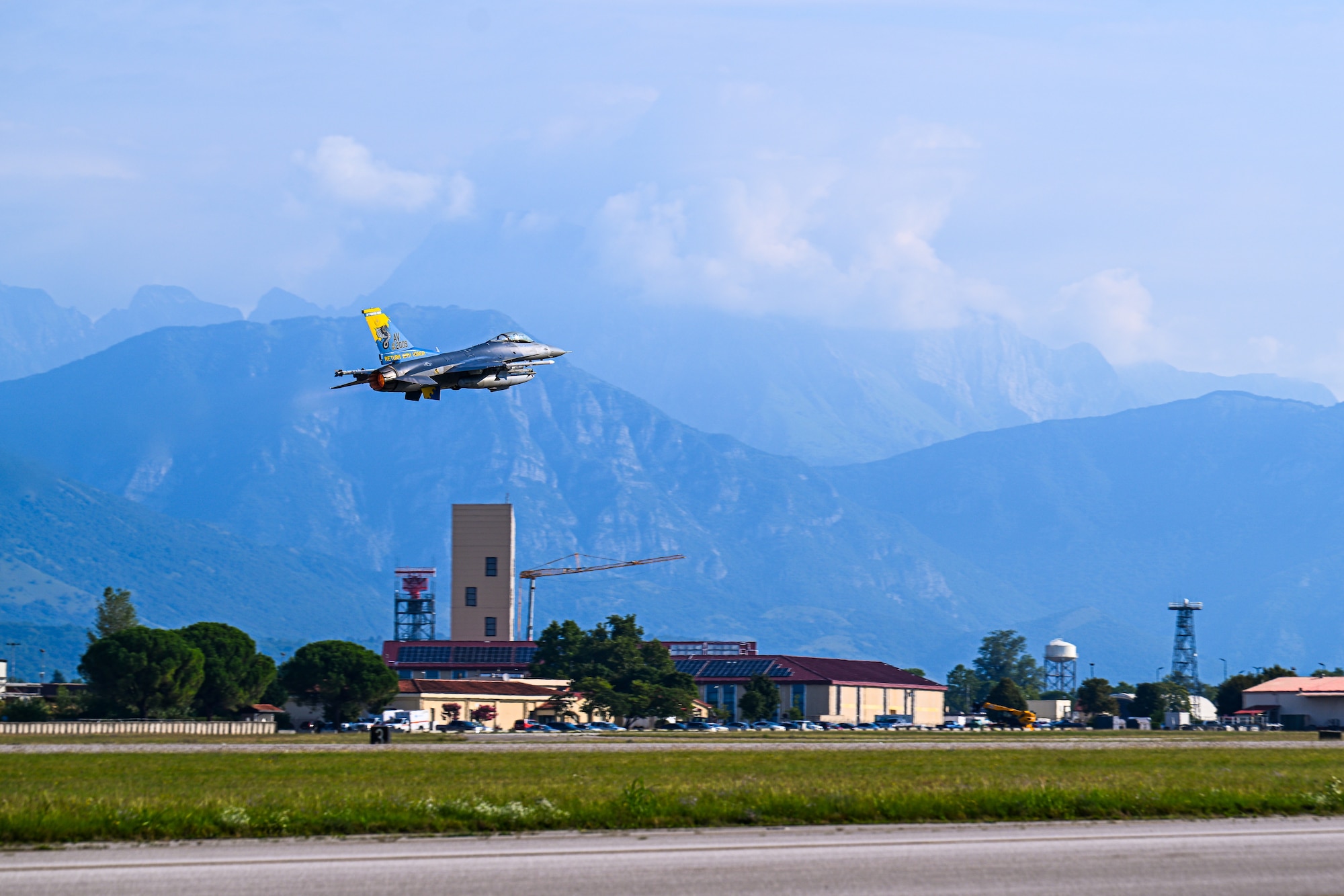 An F-16 takes off.