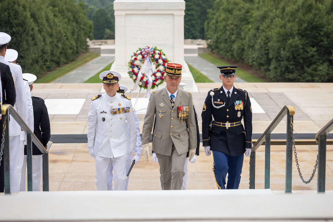 Marine Leaders of the Americas Conference 2025: Sunset Parade