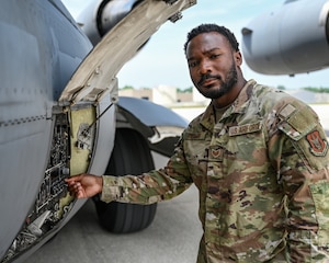 U.S. Air Force Staff Sgt. Jermaine Richards, 445th Aircraft Maintenance Squadron crew chief, is the 445th Airlift Wing August 2025 Spotlight Performer. (U.S. Air Force photo by Patrick OReilly)
