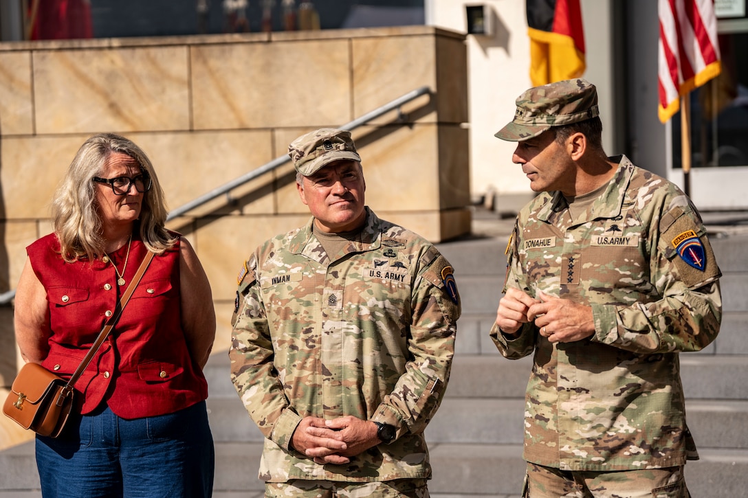 USAREUR-AF holds change of responsibility ceremony at Clay Kaserne