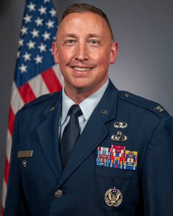 Col William Ottati headshot