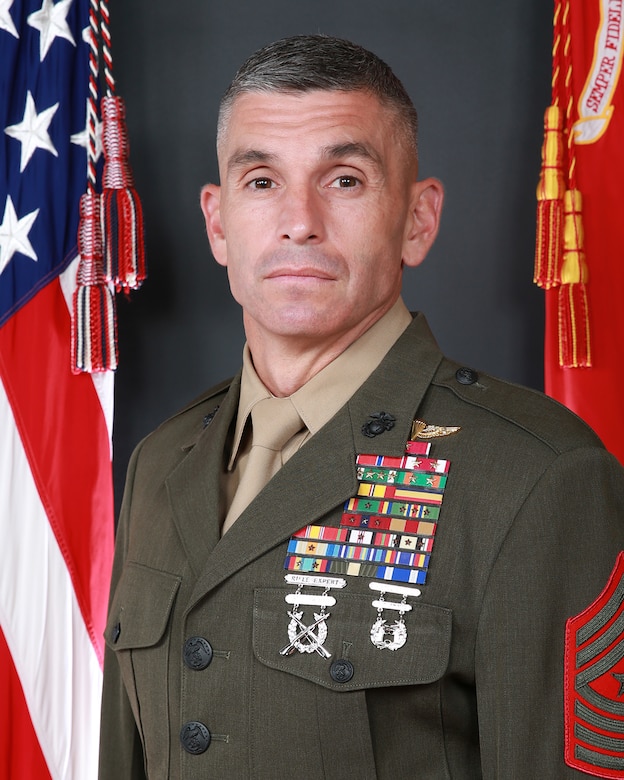 SgtMaj Anthony Loftus Command Photo 250722-M-GV552-1011