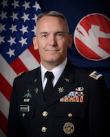 Command Chief Warrant Officer 5 Matthew A. Niedemeier official photo.