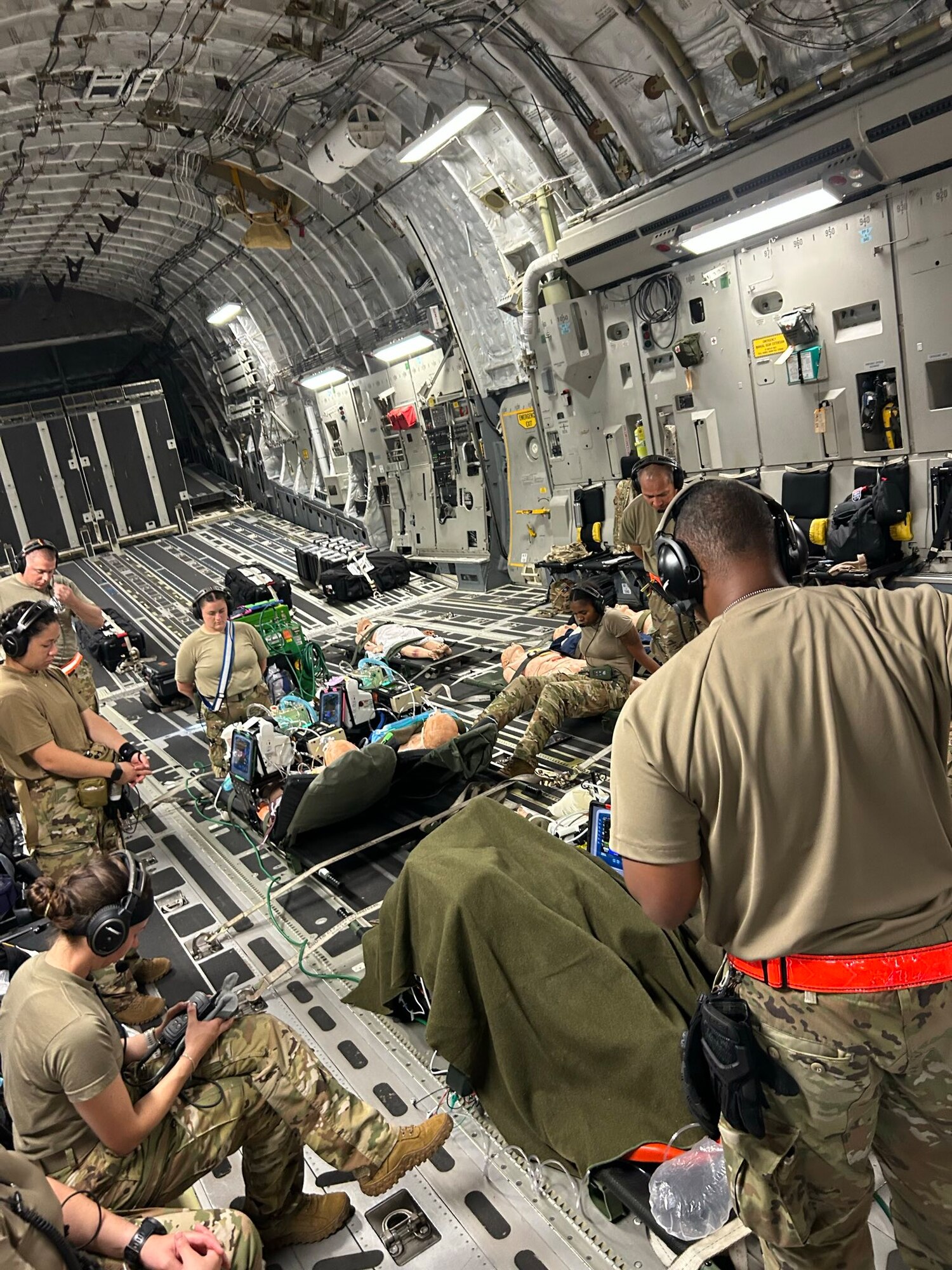 Airmen work together.