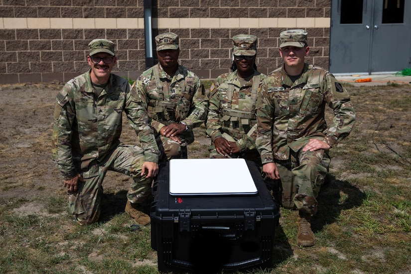 Army Reserve Soldiers use SpaceX's Starshield technology for faster, more convenient military communication