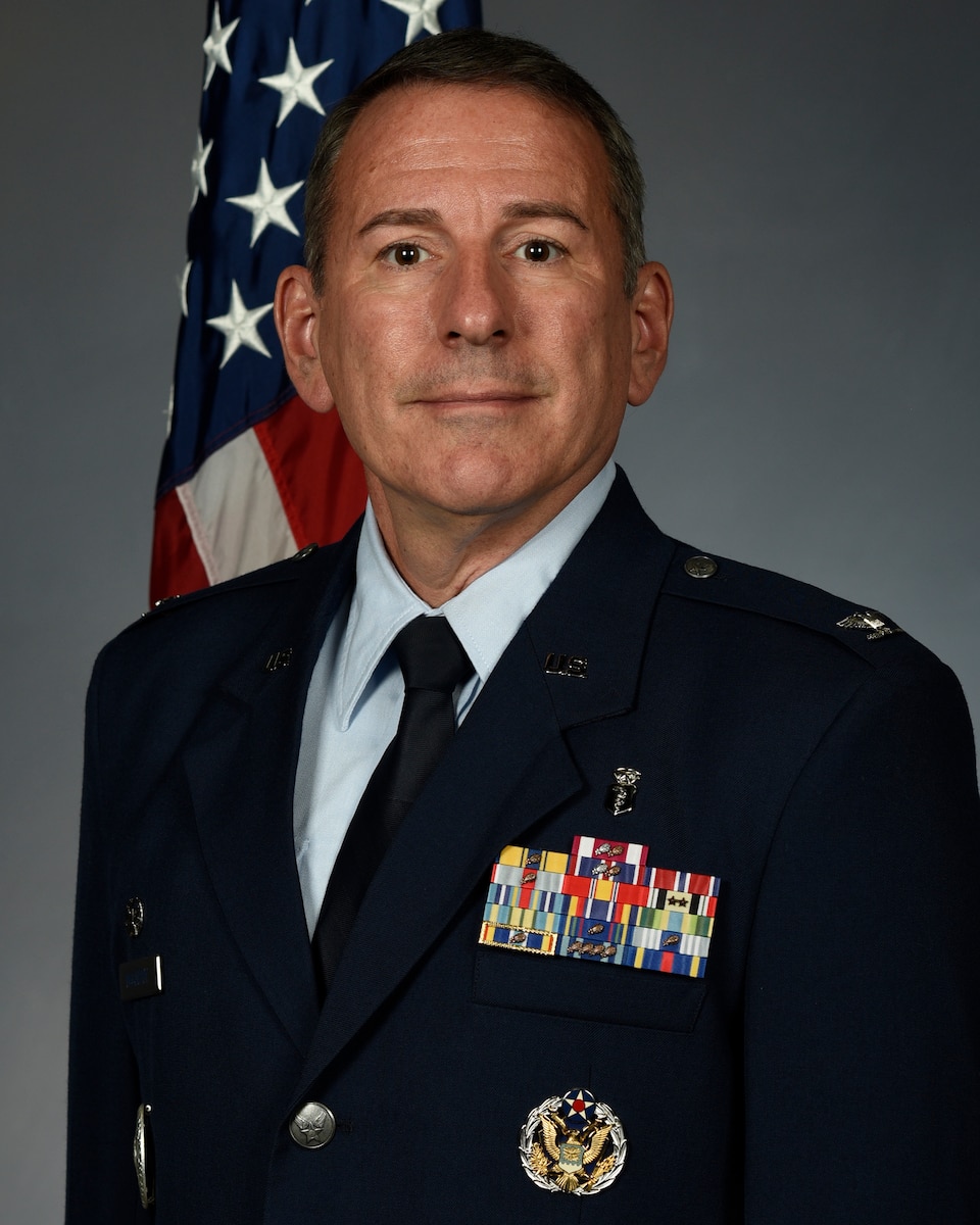 Col Michael McCarthy bio.