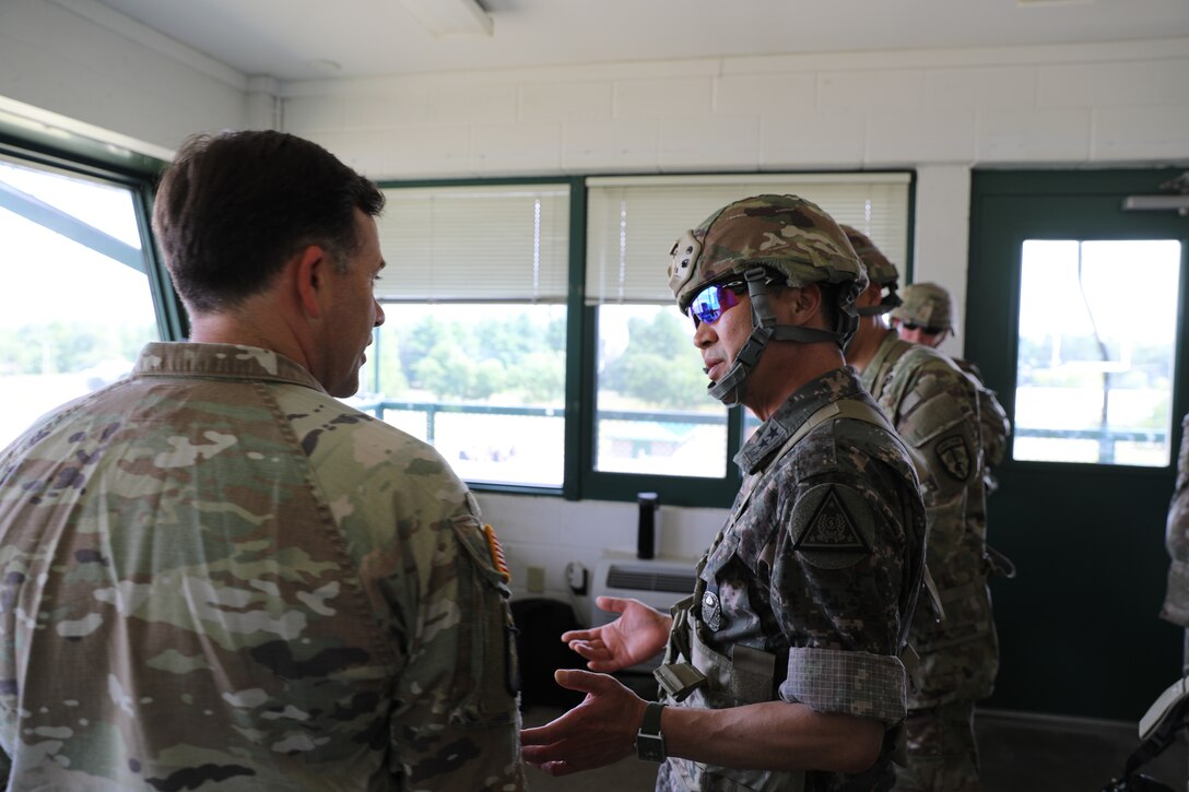Republic of Korea and U.S. Army Commanders Emphasize Wet Gap Crossing Operations