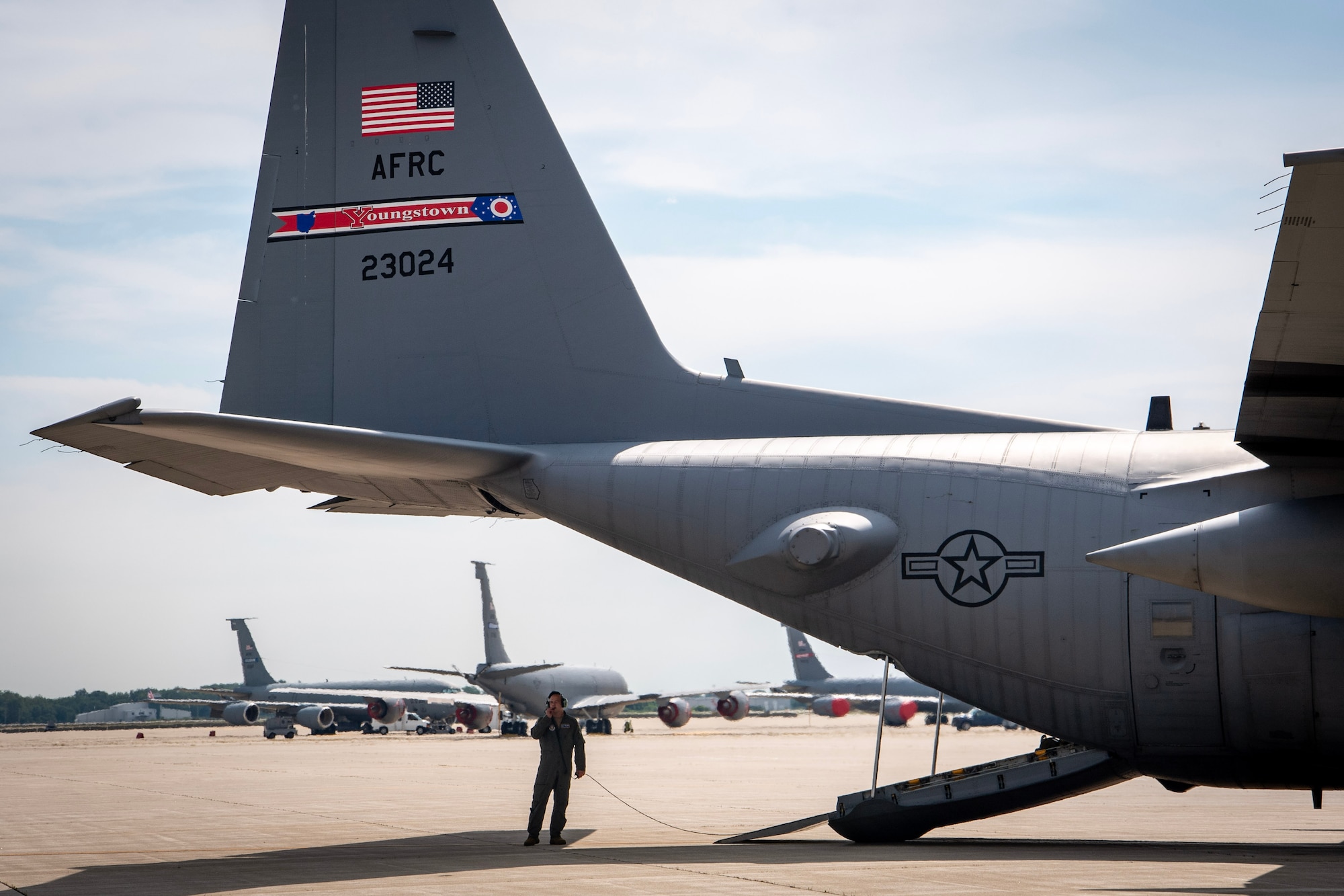U.S. Air Force Tech. Sgt. Jacob Selvey, a 757th Airlift Squadron loadmaster, prepares a C-130 Super Hercules from Youngstown Air Reserve Station, Ohio, to unload Reserve Airmen after arriving at Grissom Air Reserve Base, Ind., Aug. 2, 2025, in support of Exercise Patriot Medic 25. Patriot Medic 25 brings Reserve Airmen and joint and allied partners together at Fort McCoy, Wis., and Grissom ARB to conduct realistic and challenging medical readiness training. (U.S. Air Force photo/Benjamin Mota)