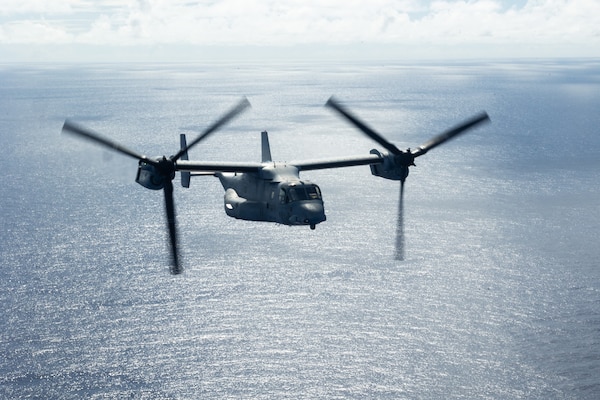 A U.S. Marine Corps MV-22B Osprey assigned to Marine Medium Tiltrotor Squadron (VMM) 265 (Rein.), 31st Marine Expeditionary Unit, supports anti-submarine warfare training, in the Philippine Sea, Aug. 8, 2025.