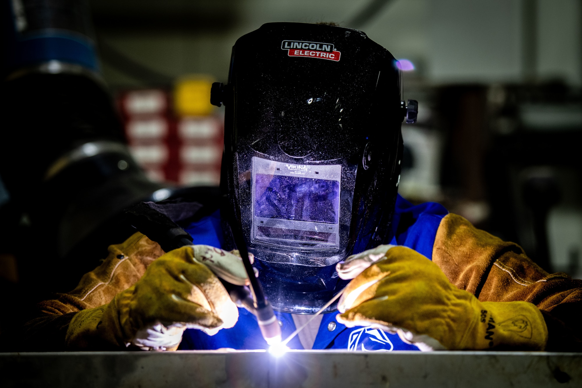 Building additional equipment for heat-sensitive equipment.