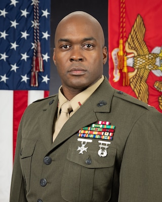 Portrait of Chief Warrant Officer 4 DeMarius D. Jackson