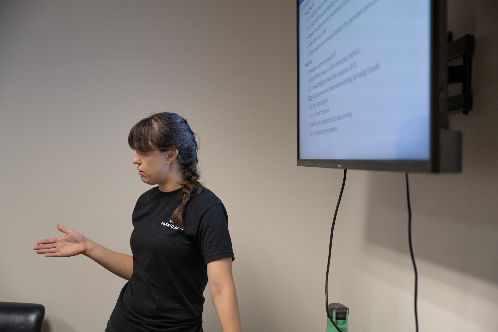 Samantha Jones, Dyess Operational Support Team team specialist, teaches an advanced Physical Training Leader course at Dyess Air Force Base, Texas, Aug. 13, 2025. The course equipped PTLs with the knowledge and skills to safely and effectively lead unit PT, enhancing individual readiness and lethality. (U.S. Air Force Photo by Airman 1st Class Caleb Schellenberg)