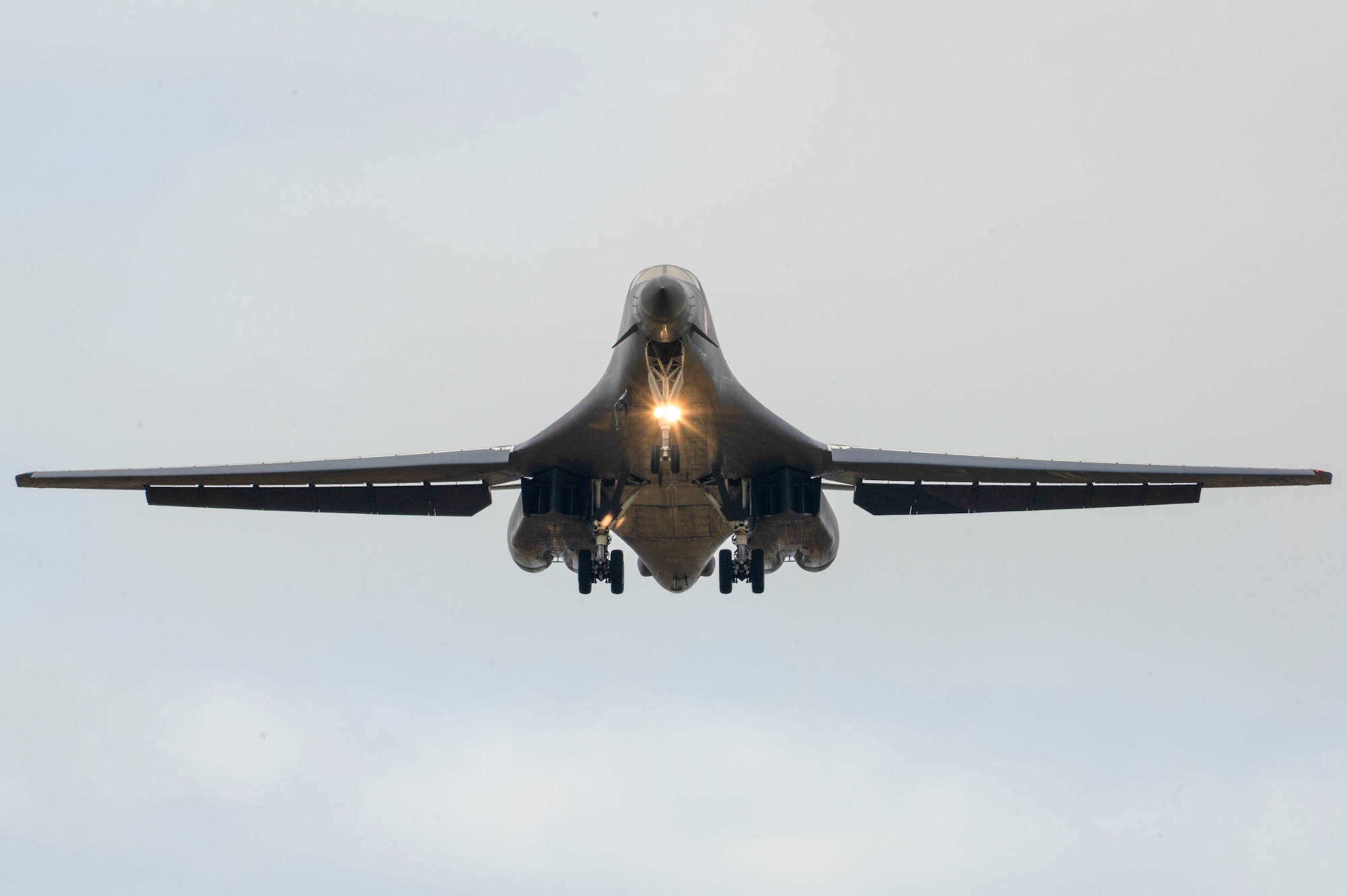 A B-1 Lancer comes in for landing