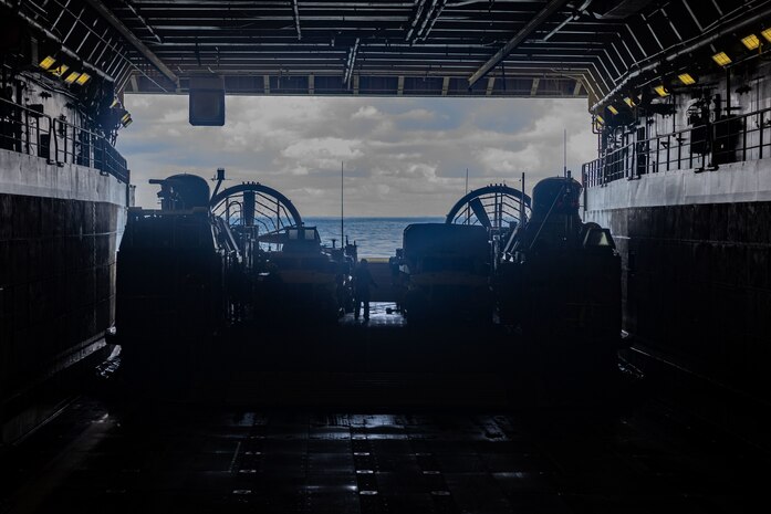 22nd MEU(SOC) | LCAC Onboard Operations Aboard USS San Antonio
