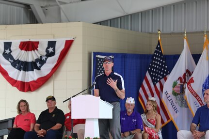 Retired Lt. Col. Loren Easter delivers keynote address