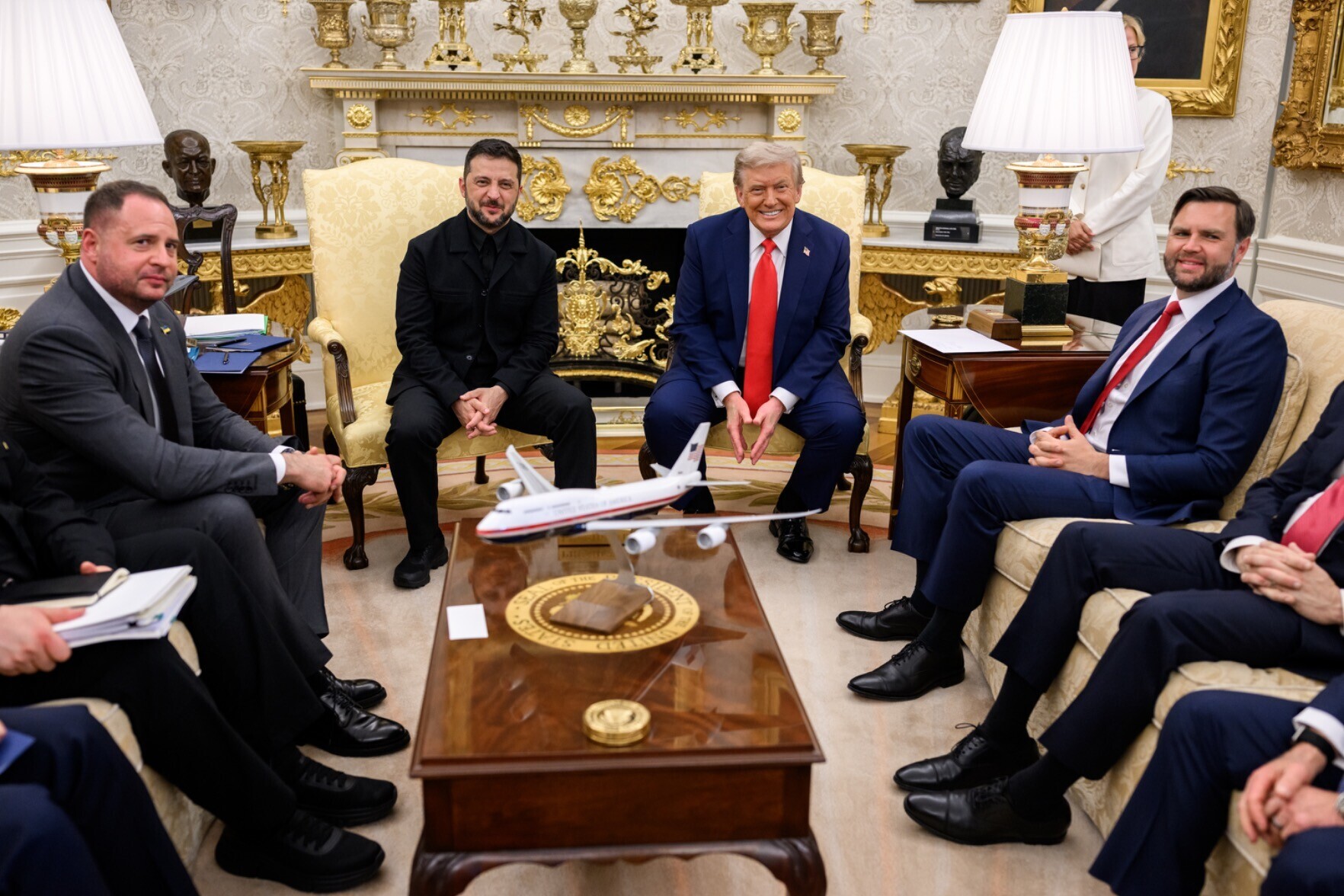 Trump, Zelenskyy, World Leaders Meet at White House to Negotiate Peace Deal  > U.S. Department of War > Defense Department News | U.S. Department of War
