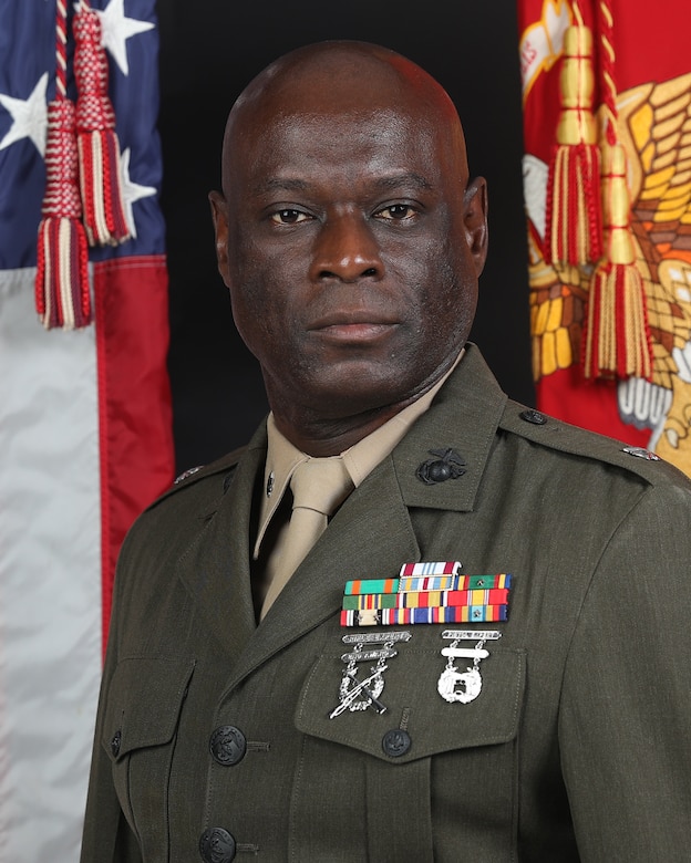 Lieutenant Colonel Darius L James Official Biography Photo