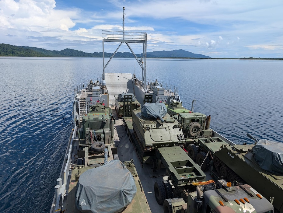 U.S. Army watercraft LCU 2025 “Kings Mountain” executes strategic lift of combat vehicles during SABAK 25, reinforcing the critical role of maritime logistics in enabling warfighting capabilities across the Indo-Pacific. This operation underscores the importance of agile, distributed sustainment in a contested theater.