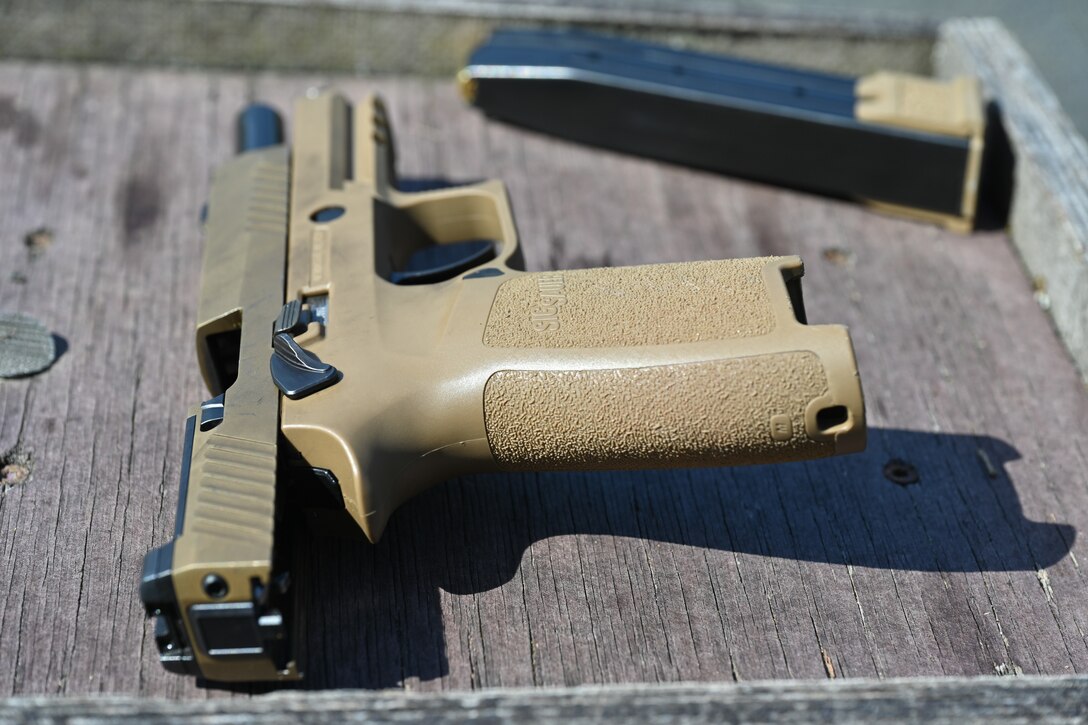 USAREUR-AF Best Squad Competition: M4 Zero and M17 Pistol Qualification