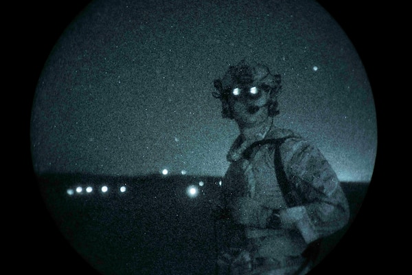 A U.S. Air Force Air Commando assigned to Air Force Special Operations Command oversees a forward arming and refueling point operation in California during Emerald Warrior 25.2, July 28, 2025.