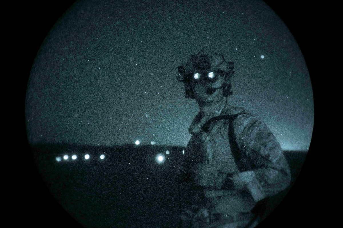 A U.S. Air Force Air Commando assigned to Air Force Special Operations Command oversees a forward arming and refueling point operation in California during Emerald Warrior 25.2, July 28, 2025.