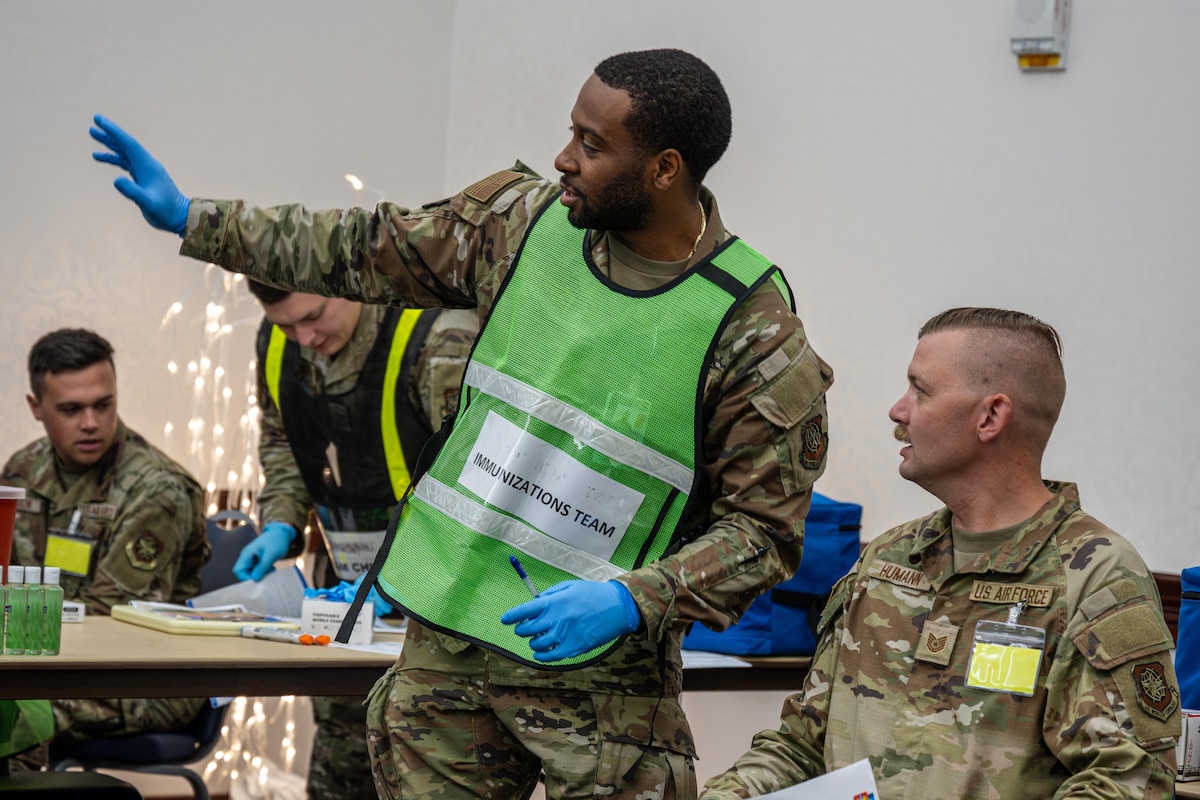 Airman directs a simulated patient