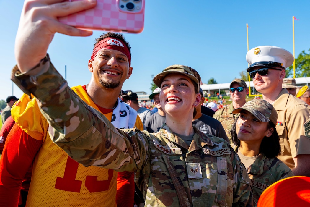 Patrick Mahomes taking selfie with Airman
