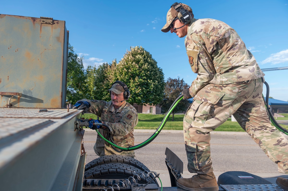Airmen from the 124th Logistics Readiness Squadron and 124th Fighter Wing perform standard maintenance procedures over a multi-day drill weekend, at Gowen Field in Boise, Idaho, Aug 15, 2025. Drill weekends prepare Airmen to stay current on training to keep their units mission ready. (U.S. Air Force photo by Airman 1st Class Sarah Welch)