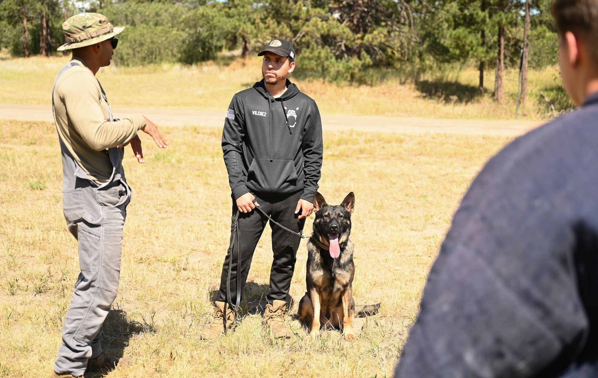 Mendez, takes the opportunity to train Vichez while they are conducting exercises.