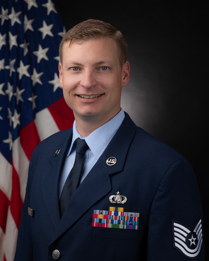 TSgt Hanson Official Photo