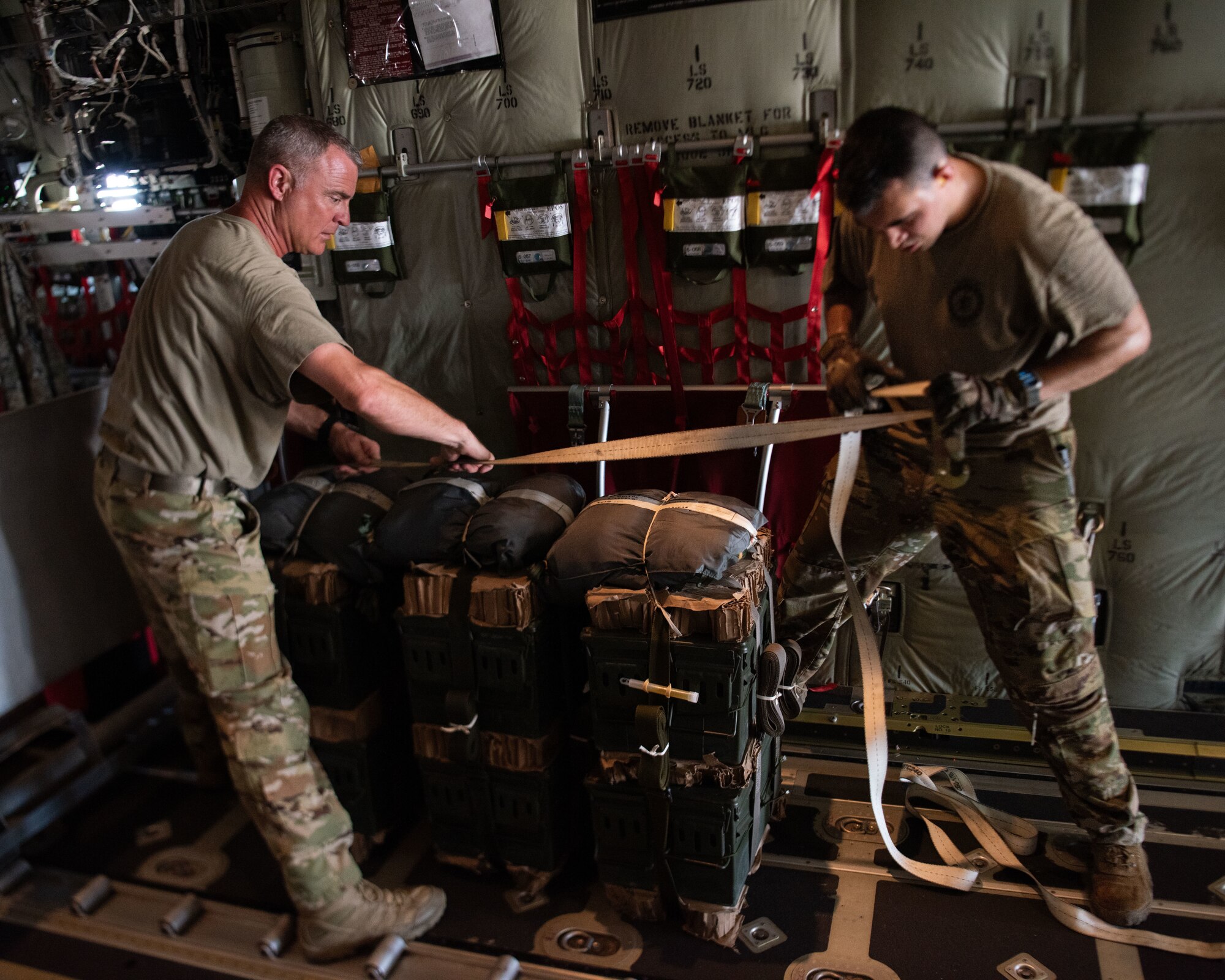 U.S. servicemembers secure cargo