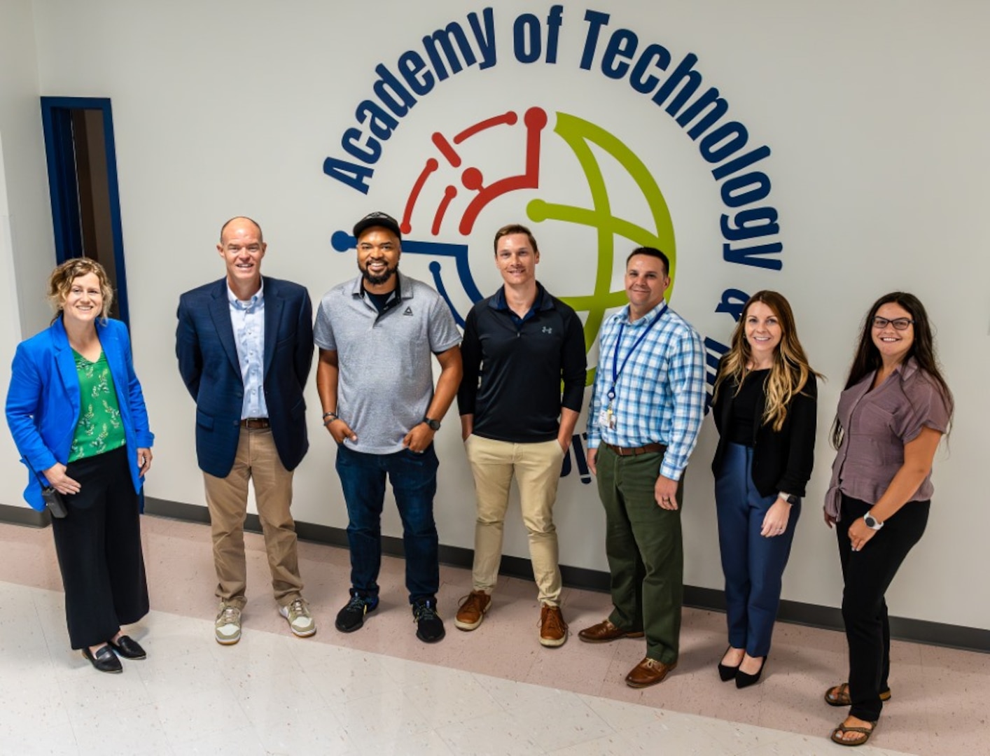 STAFFORD, Va. – Members of Naval Surface Warfare Center Dahlgren Division’s (NSWCDD) technology and human resources offices traveled to the Academy of Technology and Innovation at the University of Mary Washington to donate equipment to the high school program’s makerspace. The donation exemplifies NSWCDD’s commitment to support STEM learning in area schools in hopes of inspiring the next generation of innovators. (Dave Ellis/NSWCDD Photo)