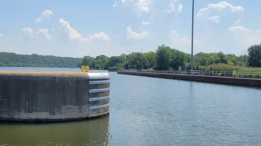 Mooring cell on the Illinois Waterway