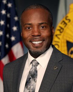 Christopher L. Reynolds, who currently serves as the U.S. Army Financial Management Command interim deputy to the commander, poses for a photo at the Maj. Gen. Emmett J. Bean Federal Center in Indianapolis Sept. 7, 2022. In this role, Reynolds serves as the principal advisor to the USAFMCOM commander, ensuring the two-star command delivers precision, enterprise-wide financial operations to integrate, synchronize and sustain the battlefield through the Joint Strategic Area. (U.S. Army photo by Mark R. W. Orders-Woempner)