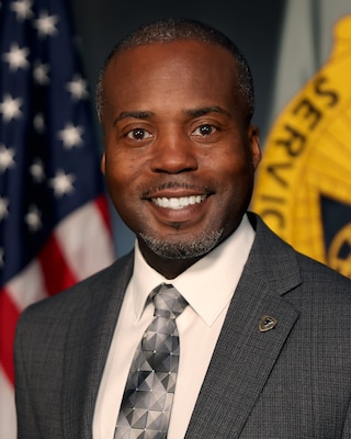 Christopher L. Reynolds, who currently serves as the U.S. Army Financial Management Command interim deputy to the commander, poses for a photo at the Maj. Gen. Emmett J. Bean Federal Center in Indianapolis Sept. 7, 2022. In this role, Reynolds serves as the principal advisor to the USAFMCOM commander, ensuring the two-star command delivers precision, enterprise-wide financial operations to integrate, synchronize and sustain the battlefield through the Joint Strategic Area. (U.S. Army photo by Mark R. W. Orders-Woempner)