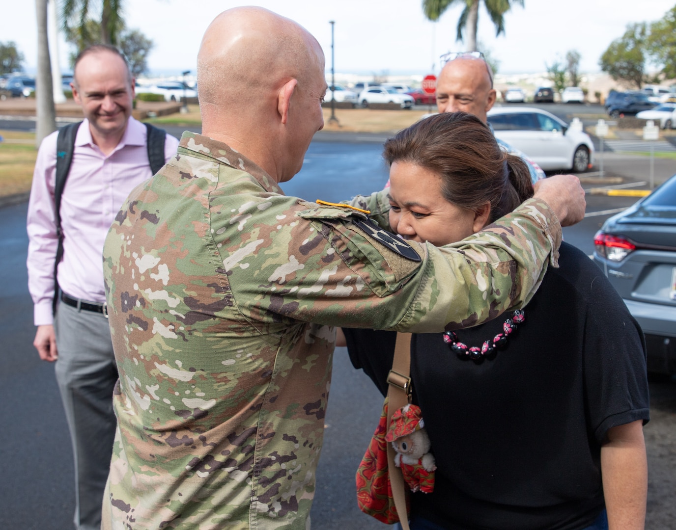 U.S. Army Col. William Bimson, Tripler Army Medical Center commander, greets U.S. Representative Jill Tokuda during her visit to TAMC on Aug. 21. (Defense Health Agency Photo by Hugh Fleming)
