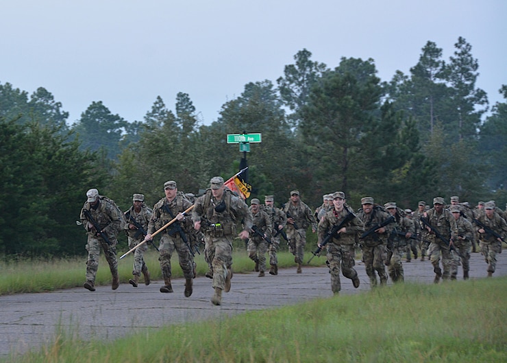 Lieutenants of Signal Basic Officer Leader Course (SBOLC) Class 005-25 reached a major milestone in their careers last week! The Signaleers were honored in a pinning ceremony after completing an early morning ruck march that culminated at the 442nd Signal Battalion Motor Pool. 