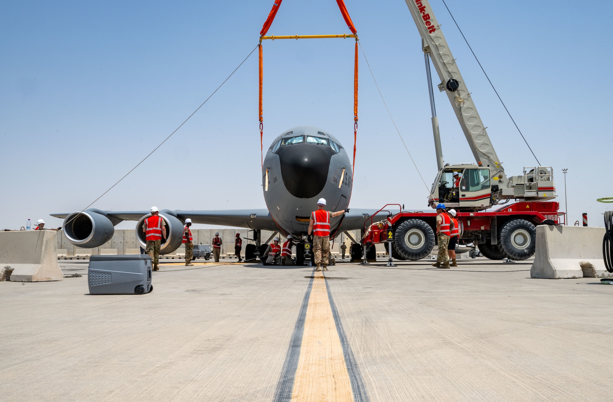379th EMXS and 379th ECES crash damaged disabled aircraft recovery exercise