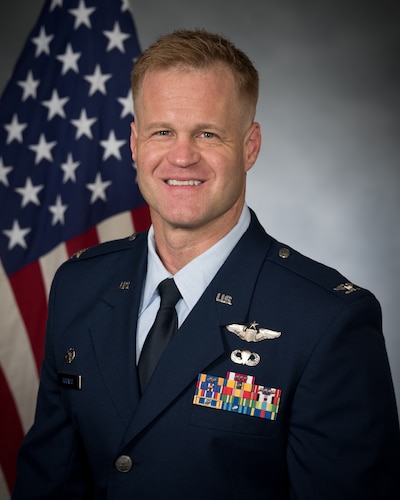 Colonel Raymond K. Rounds Official photo