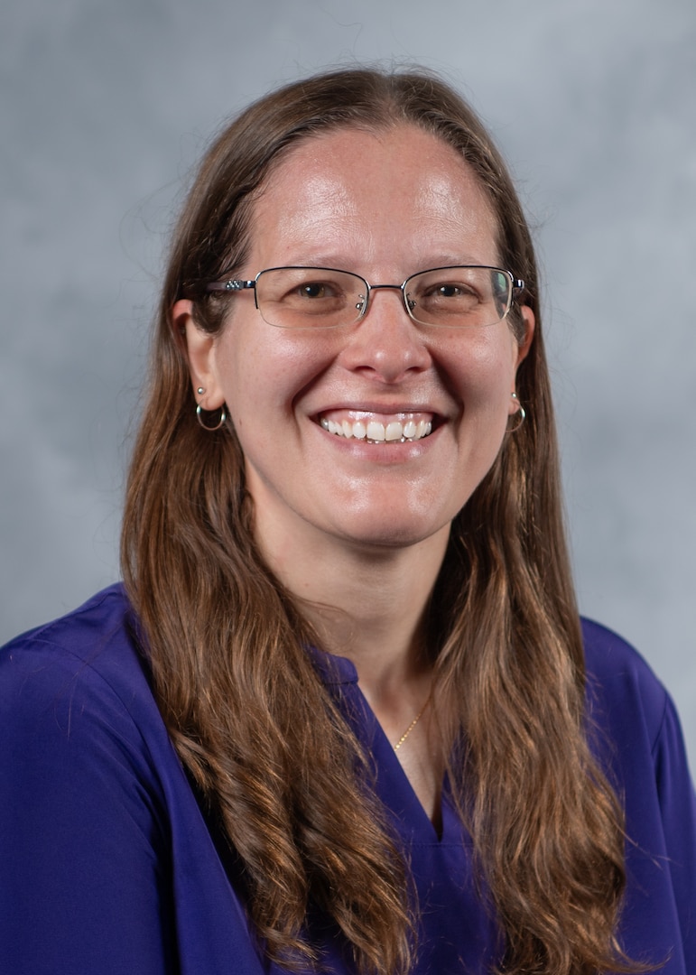 headshot of Heather Valiga