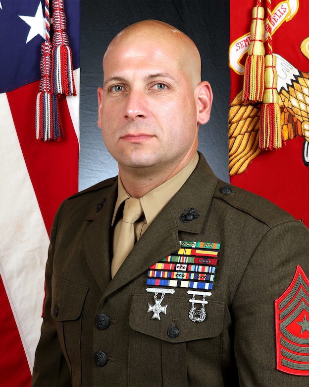 SgtMaj Llorens, Leonel