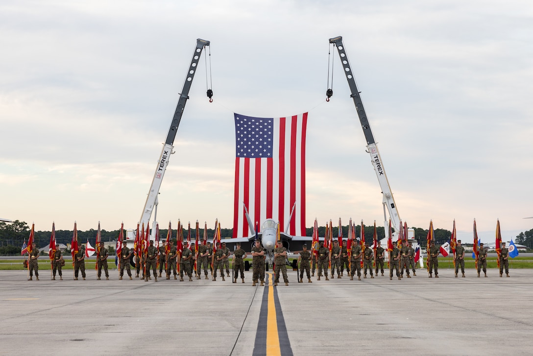 U.S. Marines with 2nd Marine Aircraft Wing (MAW) pose for a photo during a change of command ceremony at Marine Corps Air Station Cherry Point, North Carolina, Aug. 28, 2025.