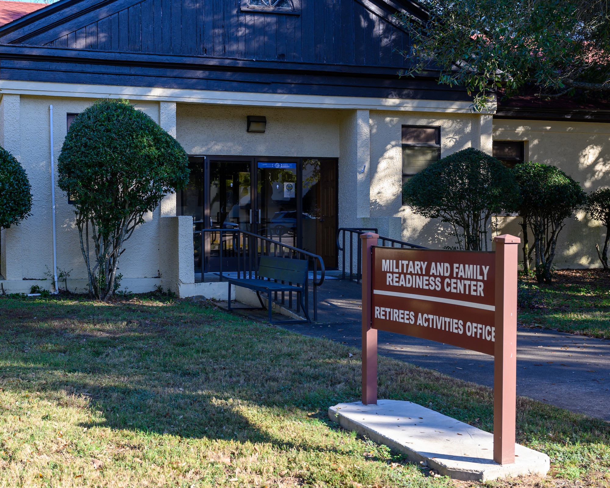 Senior Airman Evan Porter, 42d Air Base Wing Public Affairs journeyman, speaks with representatives from Alabama Ag Credit at the Military and Family Readiness Center career fair at Maxwell Air Force Base, Alabama, Nov. 25, 2025. The quarterly M&FRC career fairs help Airmen separating from the U.S. Air Force find employment at local companies and government agencies. (U.S. Air Force photo by Senior Airman Evan Lichtenhan)