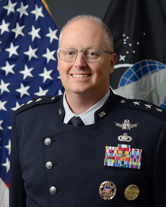 Lt Gen Whitney