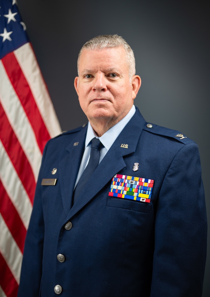 Col. Shaffer's Bio Photo