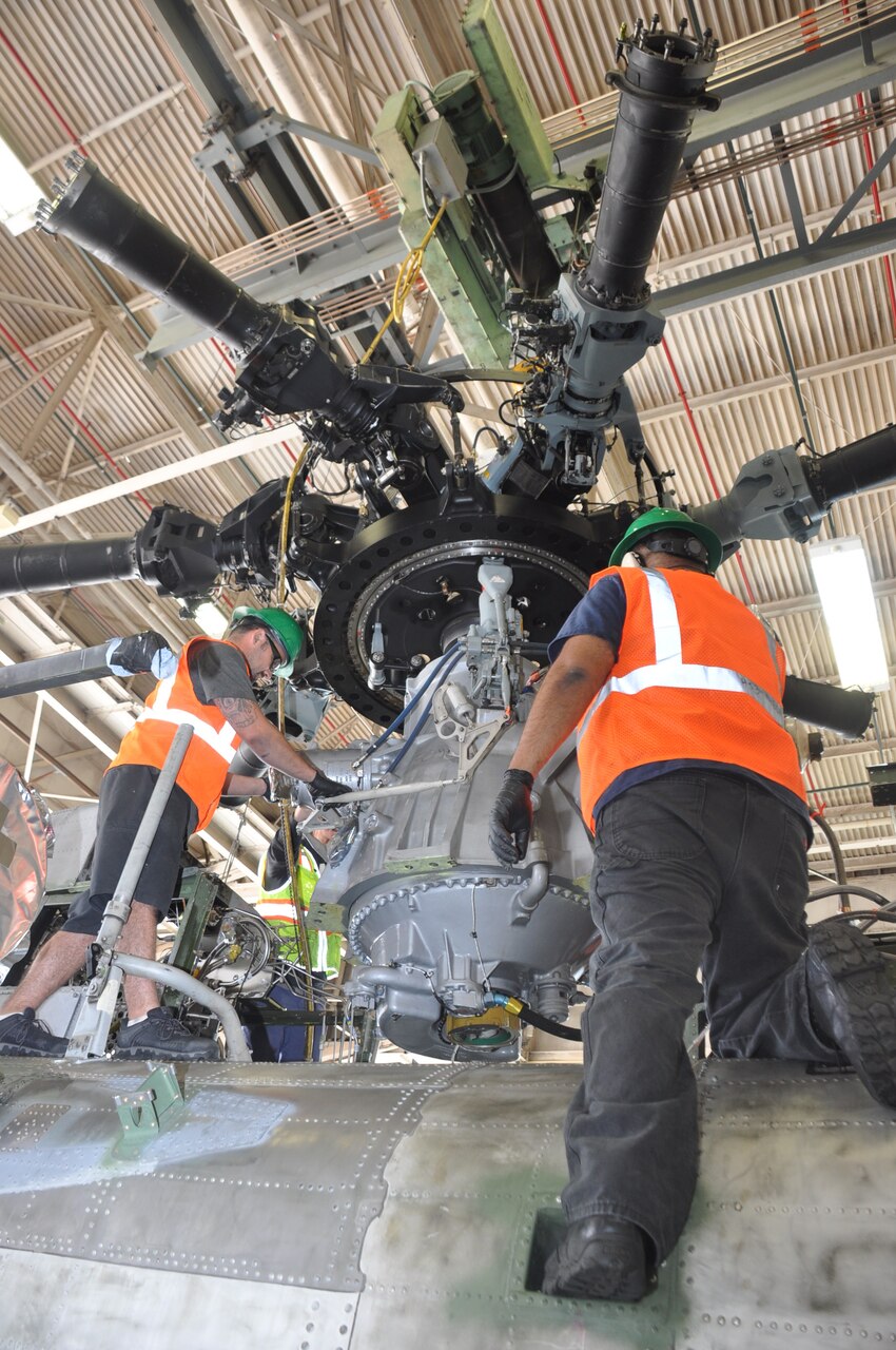 Fleet Readiness Center Southwest (FRCSW) has reached a significant milestone in Naval Aviation maintenance through the creation and success of an H-53 Tiger Team. The goal was to create a streamlined, repeatable approach that future teams could follow to improve efficiency and consistency in H-53 aircraft production. Demonstrating the effectiveness of this new baseline, the Tiger Team is on track to successfully complete five CH-53 helicopters in less than 100 days.