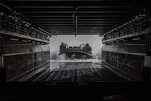 U.S. Navy Landing Craft, Air Cushion 32 with to Assault Craft Unit 5, embarks Wasp-class amphibious assault ship USS Boxer (LHD 4) during shore to ship operations in the Pacific Ocean, Dec. 3, 2025.
